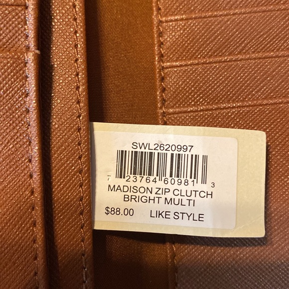Brand new Fossil Madison zip clutch in multicolored leather  😍😍😍 - Picture 11 of 14